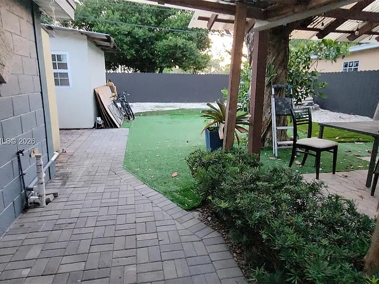 1115 SW 25th Ave #B — Photo 31