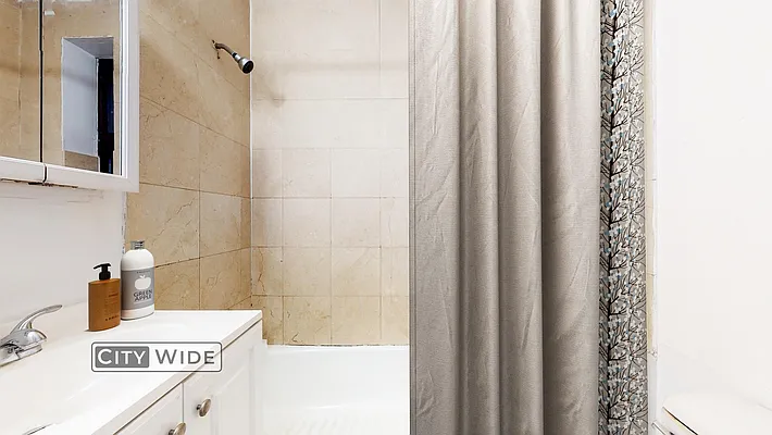 Rented by City Wide Apartments | media 12