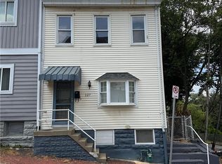 127 Fountain St, Allegheny, PA 15212