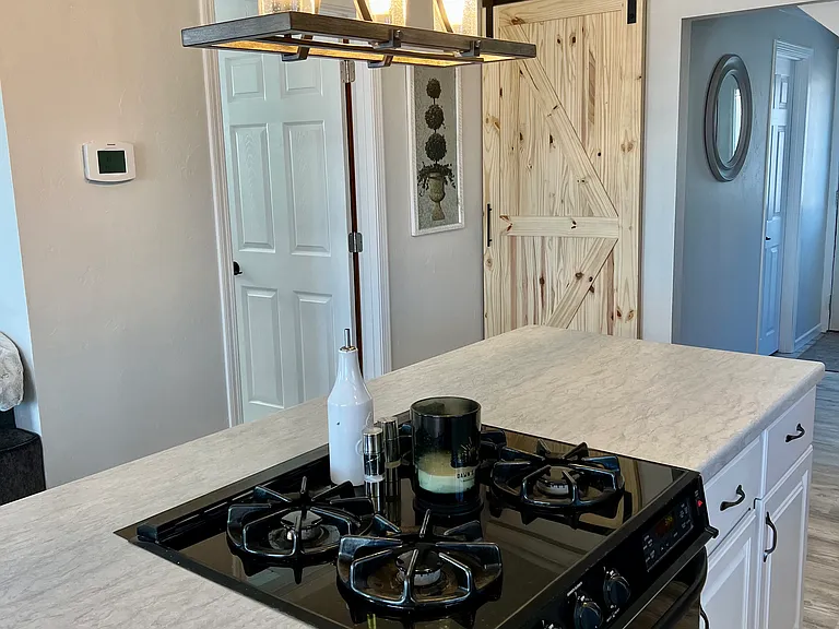 1635 Brighton Beach Rd — Photo 5