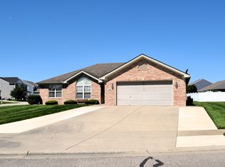 11411 W Grandview Dr, Columbus, IN 47201 | MLS #21968759 | Zillow