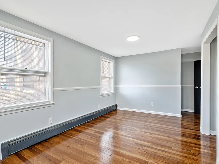 239 S Union St #6 — Photo 4