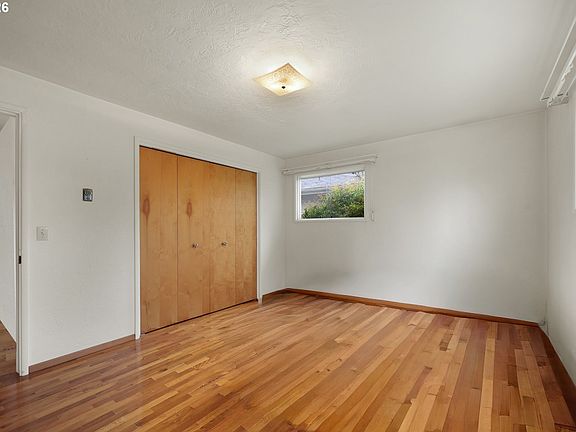4th image of 526 Archie St