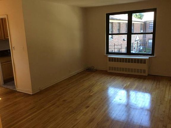 3rd image of 19635 69th Ave #1A