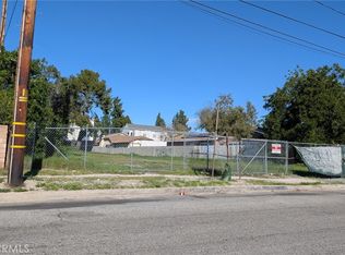11055 Stagg St, Sun Valley, CA 91352