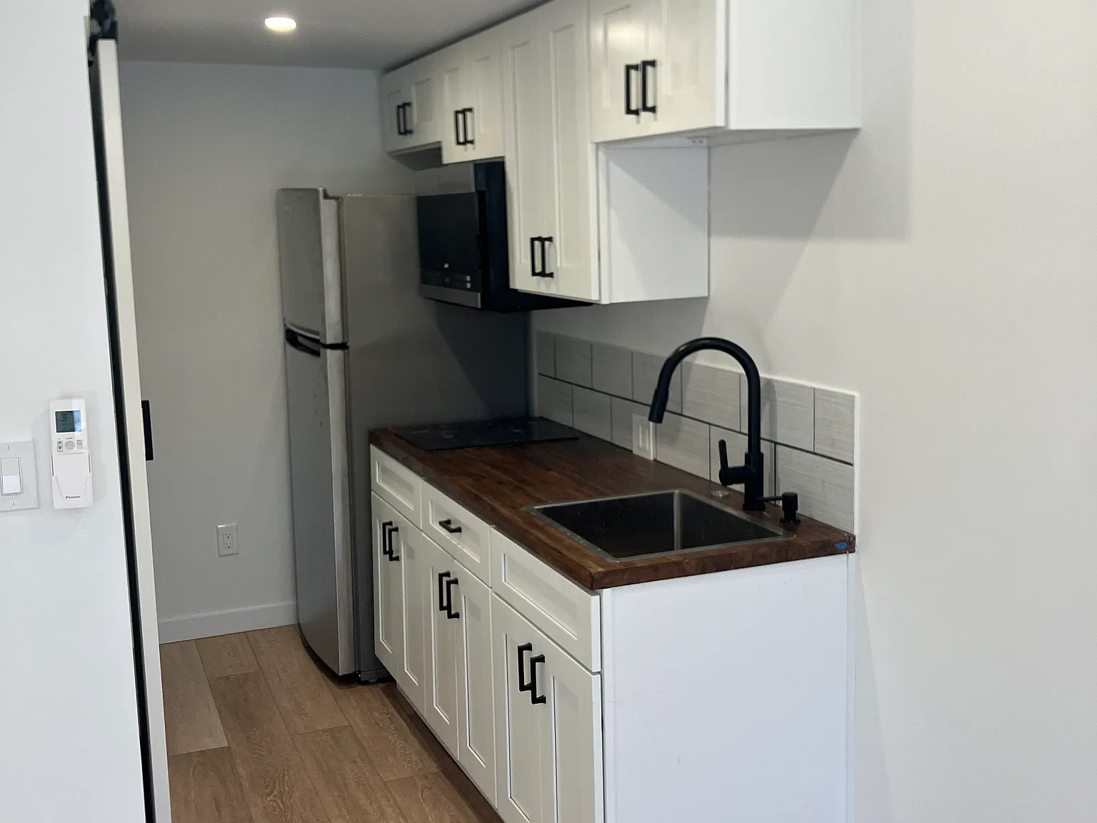 Studio, 288 sqft, $1,000 — Photo 2