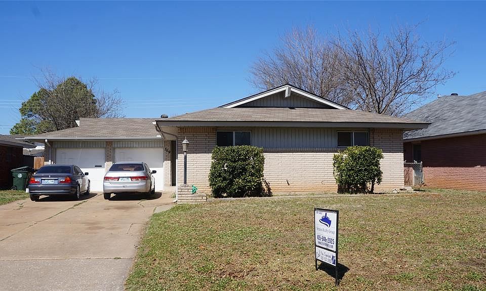 1st image of 709 Briarcrest Dr