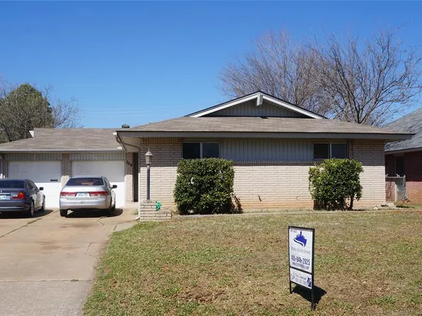 709 Briarcrest Dr, Midwest City, OK 73110