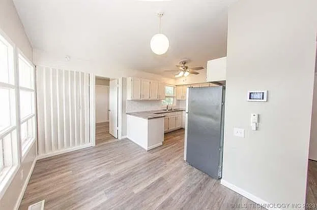 405 Sooner Rd — Photo 2