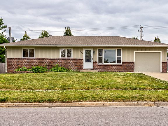 2nd image of 105 Lynwood Dr