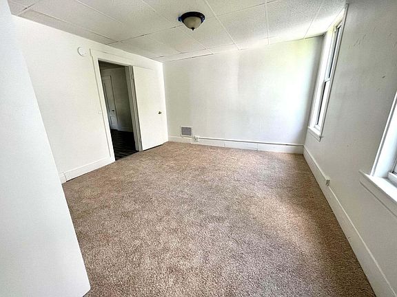 5th image of 37 Highland Ave #2