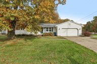 Oak St-S3010-001.jpg