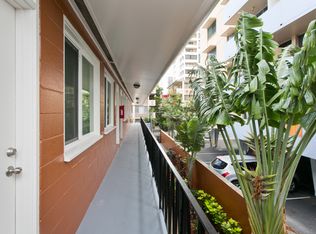 242 Kaiulani Ave, Honolulu, HI 96815
