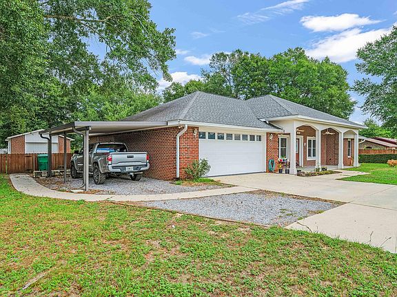 3rd image of 3059 Skyline Dr