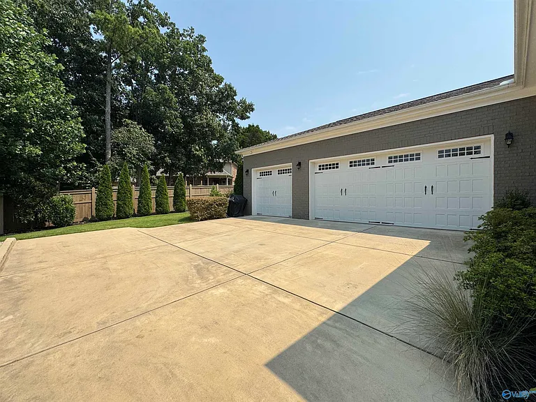 133 Bienville St — Photo 6
