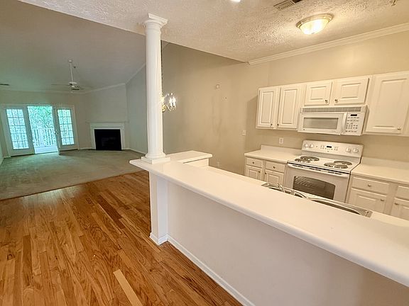 4th image of 532 Lionshead Rd Unit 7