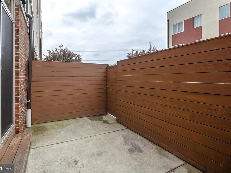 920 N 5th St — Photo 19
