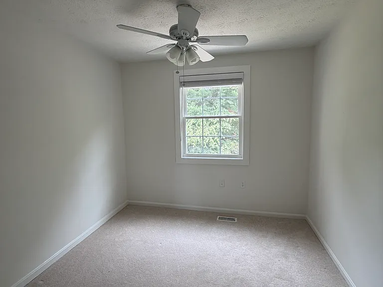 19517 White Saddle Dr — Photo 24