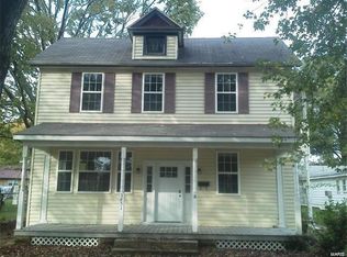 1651 Franklin St, Carlyle, IL