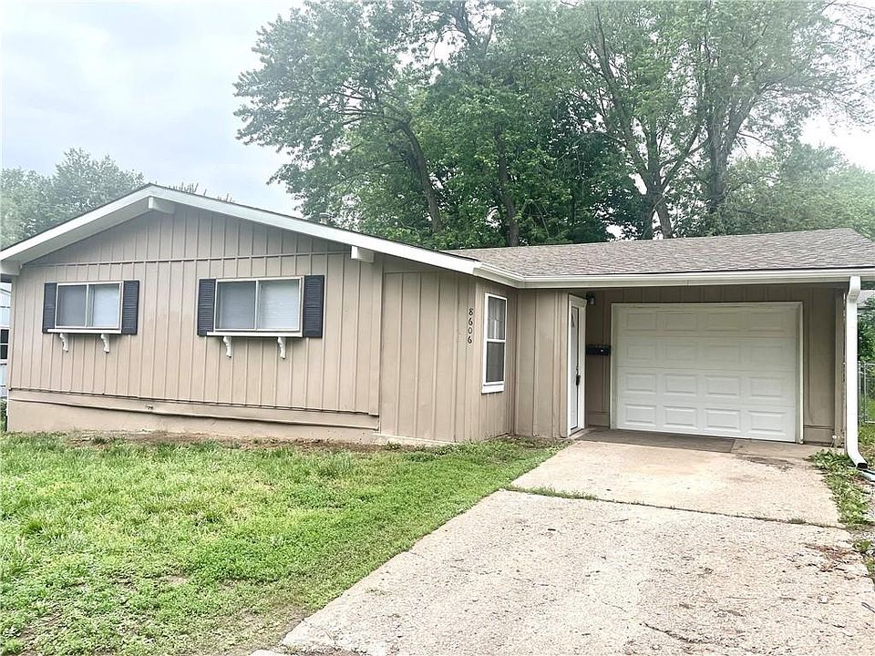 1st image of 8606 E 92nd Pl