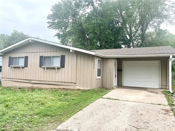 8606 E 92nd Pl, Kansas City, MO 64138