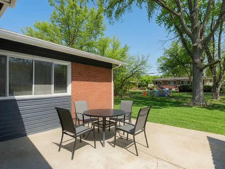 720 Jamaica Pl — Photo 23
