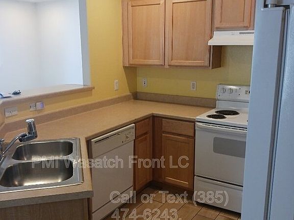 4th image of 6791 S Valence Ln