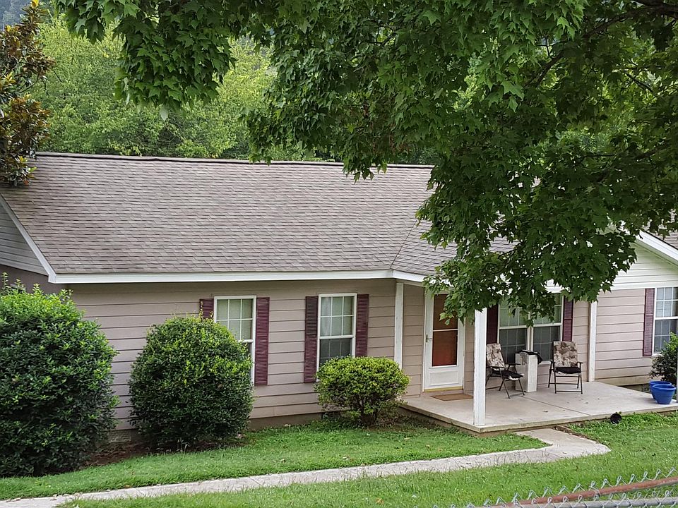 Front of home......bushes have been trimmed. 