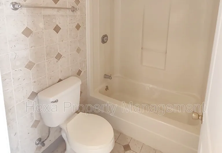 2511 FM 646 Rd N #14B — Photo 4