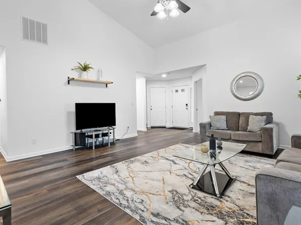 13847 Catalina Dr #Id1285074p, Fishers, IN 46038