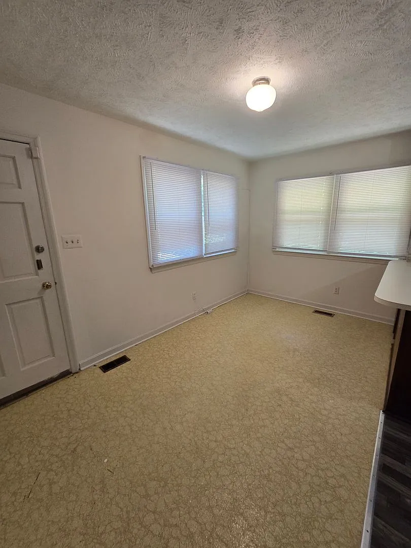 1855 Broadell ~ Holly Springs — Photo 2