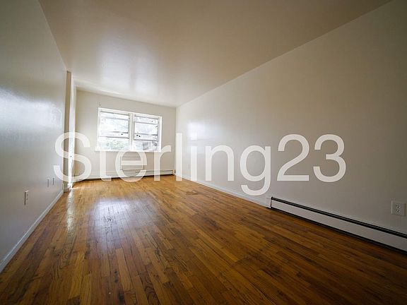 3rd image of 4321 Astoria Blvd APT 2C