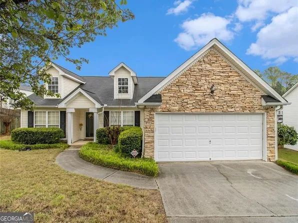 175 Covington Dr, Hiram, GA 30141