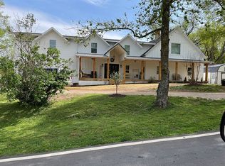 1610 E Old Prairie Creek Rd, Rogers, AR 72756