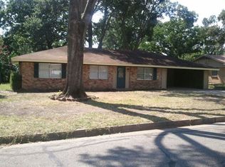 3913 Darrell Ln, Tyler, TX 75701