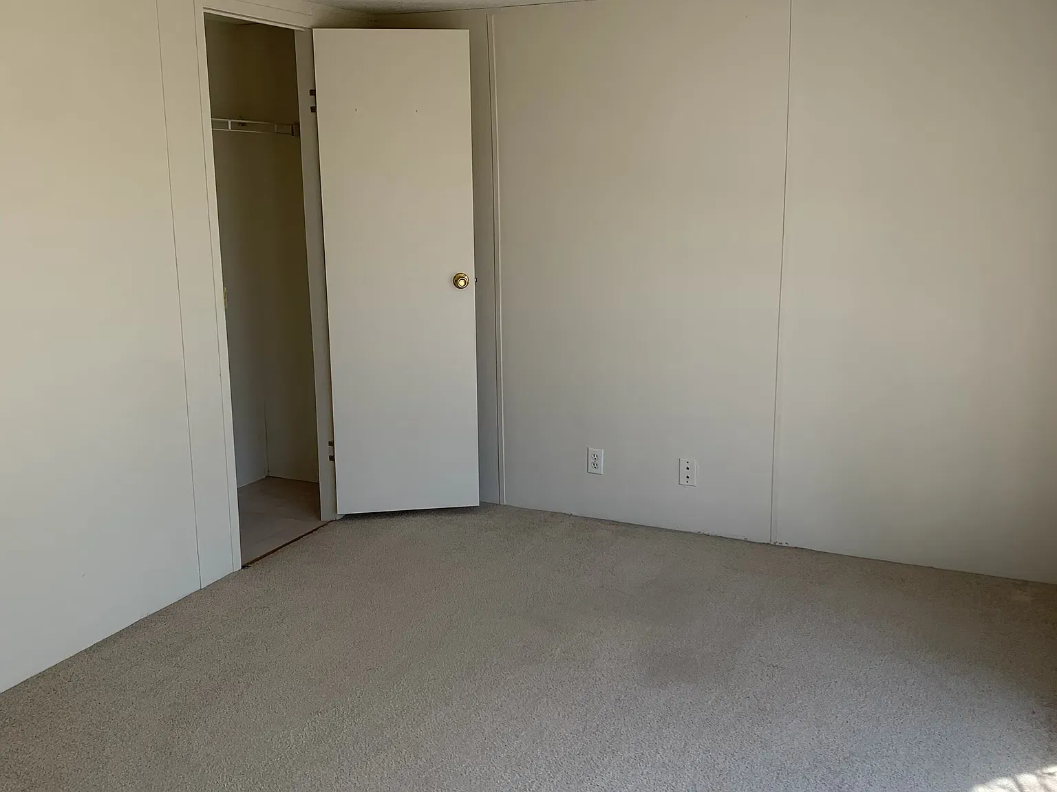 2 bed, 900 sqft, $1,200 — Photo 4