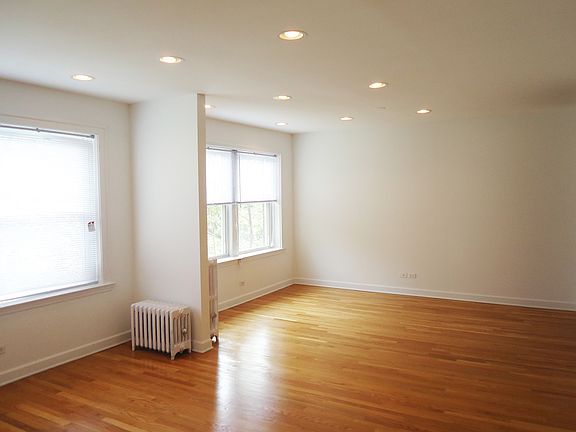 4th image of 6900 N Wolcott Ave APT 2