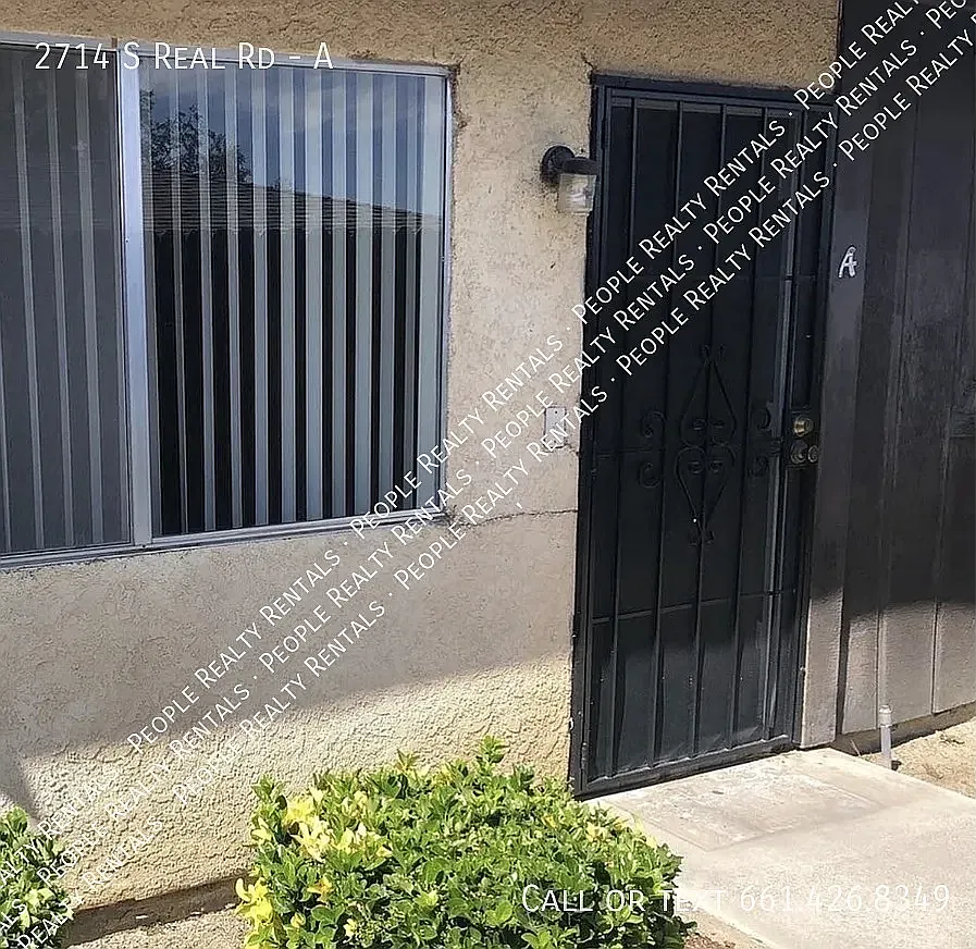2 bed, 838 sqft, $1,352 — Photo 2