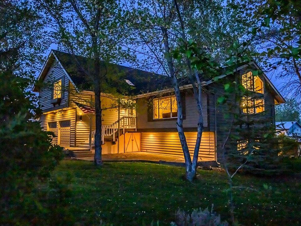 1st image of 1176 NE Barnes Rd