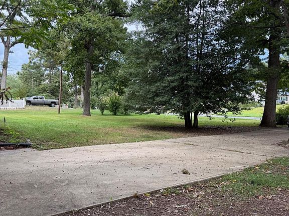 4th image of 8603 Dangerfield Rd