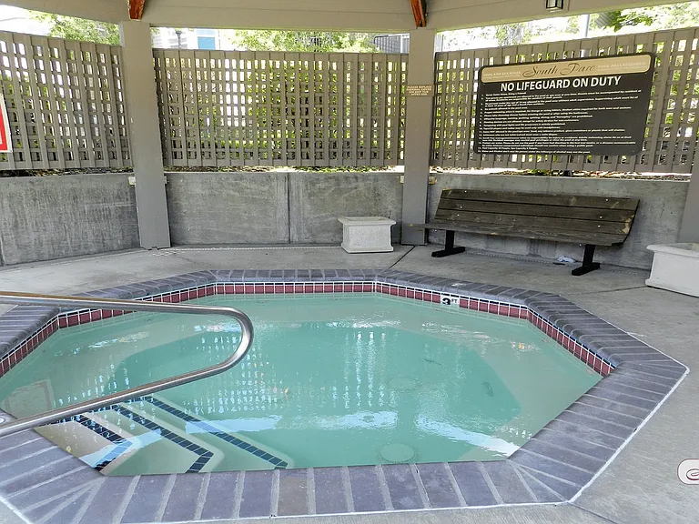 South Parc — Photo 23