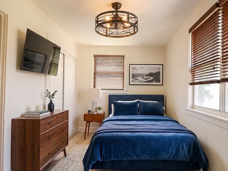 44 Barton Ave #4 — Photo 15