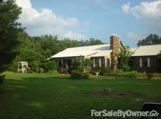 10628 Yellow Banks Rd, Benton, IL 62812