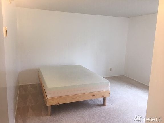 5th image of 17368 NE 46th Ct #29