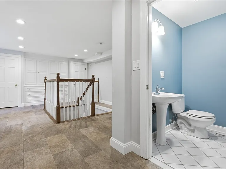 56 Arrowhead Rd — Photo 10