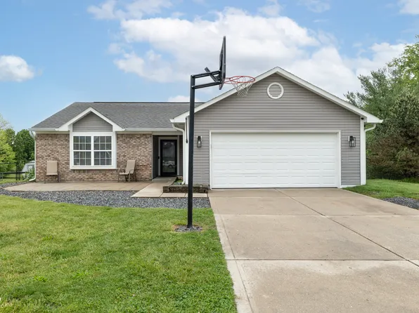 221 Creekside Ct, Whiteland, IN 46184