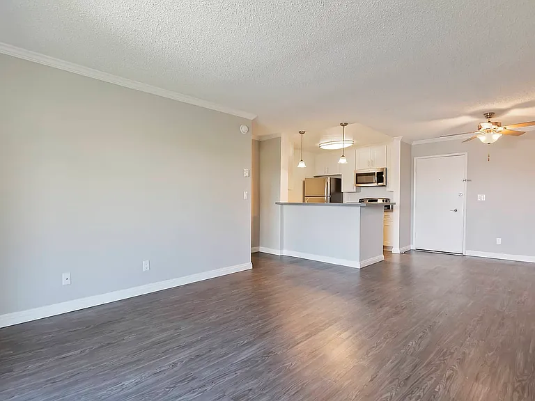 Westside Terrace Apartments — Photo 21