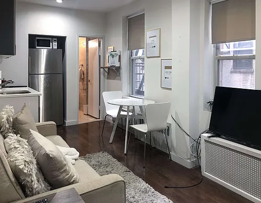 Rented by Kahen Properties | media 11