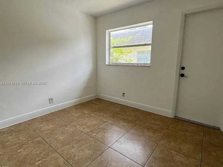 7701 SW 10th Ct #1A — Photo 7
