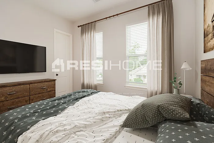 4908 Hardy St — Photo 9